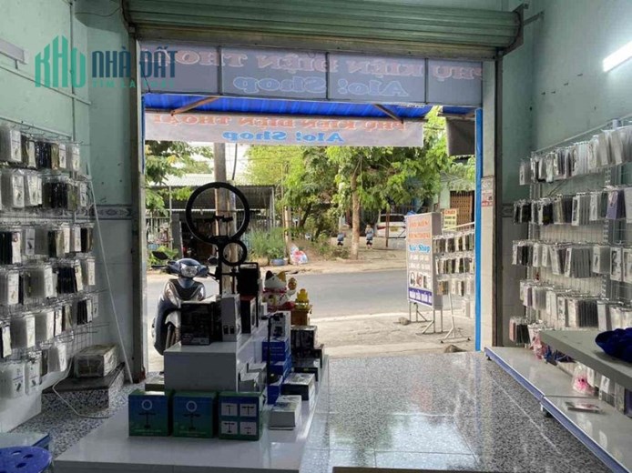 CHÍNH CHỦ CẦN SANG GẤP QUÁN PHỤ KIỆN ĐIỆN THOẠI.