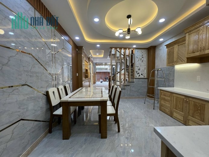 NHÀ CỰC DẸP HÀ HUY GIÁP 4 LẦU 4,9 TỶ