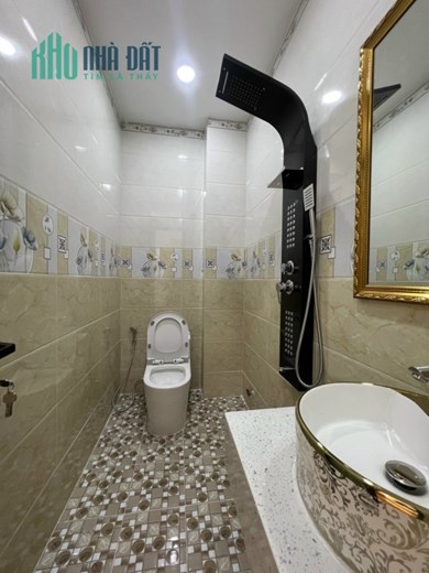 NHÀ CỰC DẸP HÀ HUY GIÁP 4 LẦU 4,9 TỶ