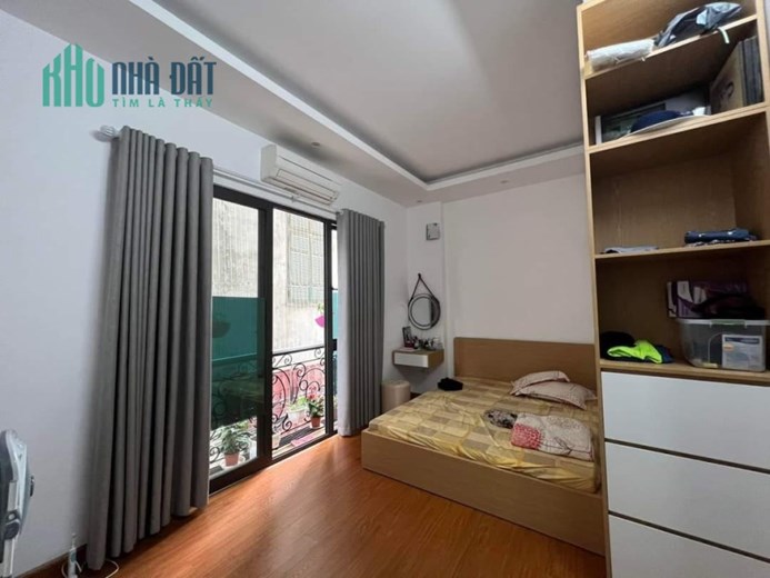 Ngõ 173 An Dương Vương
Nhà siêu đẹp - phong thủy tốt, chủ thăng quan phát tài. Giá chỉ nhỉnh 5