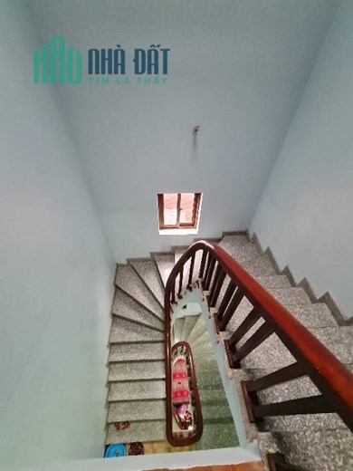 Chủ  nhiều nhà cần bán bớt Dt: 80m, MT: 6.5m, giá Nhỉnh 7,5 tỷ