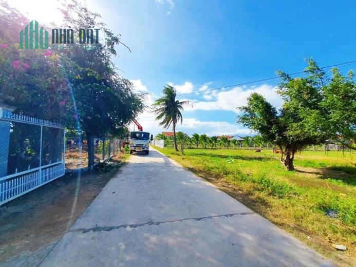Bán đất nền Vân phong giá cắt lỗ, hơn 587m2 tại Khánh Hòa
