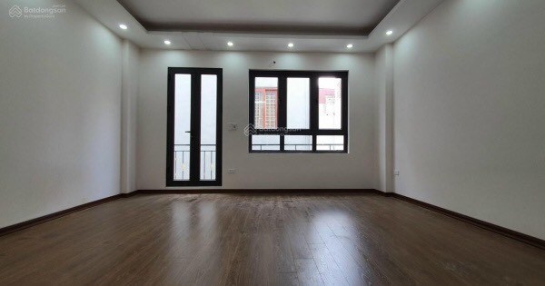 Chính chủ cho thuê nhà Âu Cơ, 100m2x 4 tầng, ô tô tránh, mới đẹp, kinh doanh vip, giá chỉ 25tr