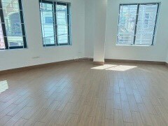 Chính chủ cho thuê nhà Âu Cơ, 100m2x 4 tầng, ô tô tránh, mới đẹp, kinh doanh vip, giá chỉ 25tr