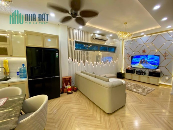 SIÊU PHẨM TÂN BÌNH - 47M2 - XE HƠI ĐỖ CỔNG - SÁT MẶT TIỀN ĐƯỜNG - GIÁ CHỈ 6.4 TỶ