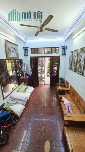 Bán nhà Tây Sơn Đống Đa Ngõ to ,sân rộng ,giá 5.45 tỷ .
