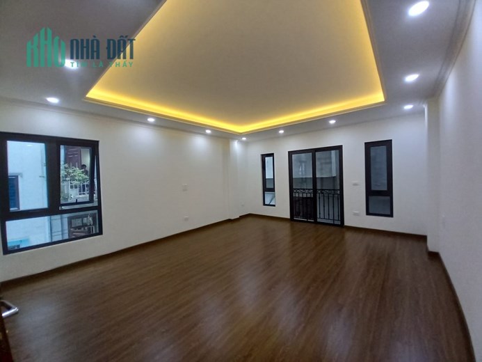 Bán nhà ngõ 189 Hoàng Hoa Thám, Ba Đình, 50m2, 7 tầng, thang máy, văn phòng, giá 10 tỷ