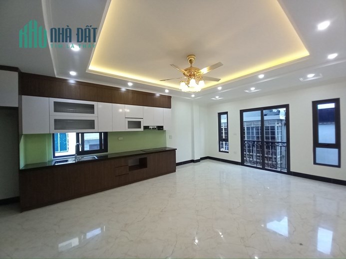 Bán nhà ngõ 189 Hoàng Hoa Thám, Ba Đình, 50m2, 7 tầng, thang máy, văn phòng, giá 10 tỷ