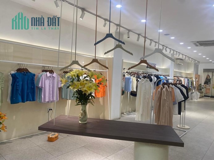 Bán nhà mặt phố Bà Triệu, Hai Bà Trưng, 188m, 6 tấng, 6.3m mặt tiền 118 tỷ