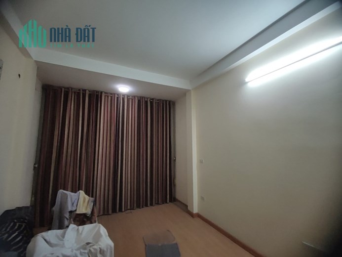 Bán nhà 98m2 phố Yên Phụ, Tây Hồ 10m Ô tô tránh Mặt tiền khủng 10.2 Tỷ