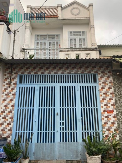 Chính Chủ Cần Bán Nhà 1 Trệt 1 Lầu Huyện Bình Chánh Vị Trí Đẹp.