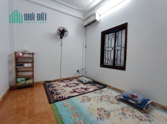 Bán nhà Thái Thịnh, Đống Đa 64m2, mặt tiền khủng, 3 thoáng, về ở ngay, giá 9.5tỷ