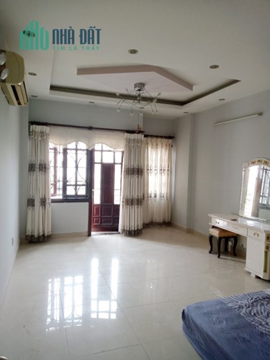 Cho thuê CHDV MT Tạ Quang Bửu P4Q8 - Giá : 6 Triệu / Tháng