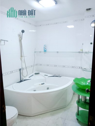 Cho thuê CHDV MT Tạ Quang Bửu P4Q8 - Giá : 6 Triệu / Tháng