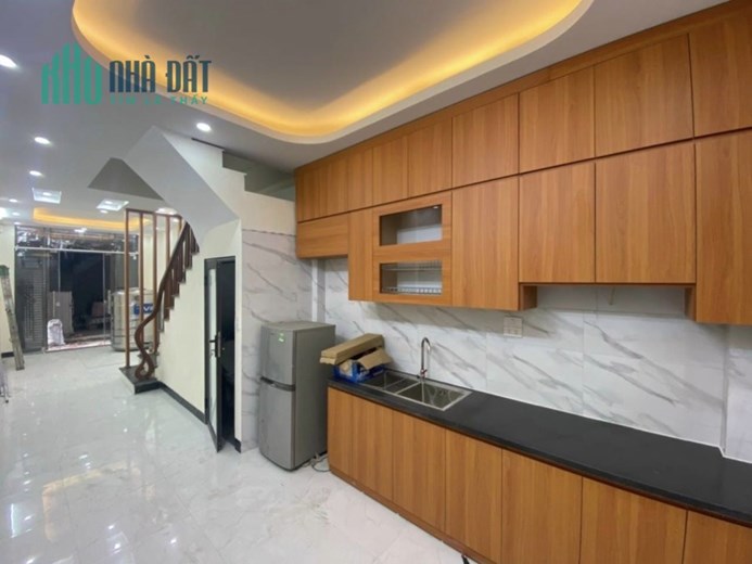 Chủ nhà nhờ bán gấp nhà mới phố Tô Hiệu chỉ 4 tỉ