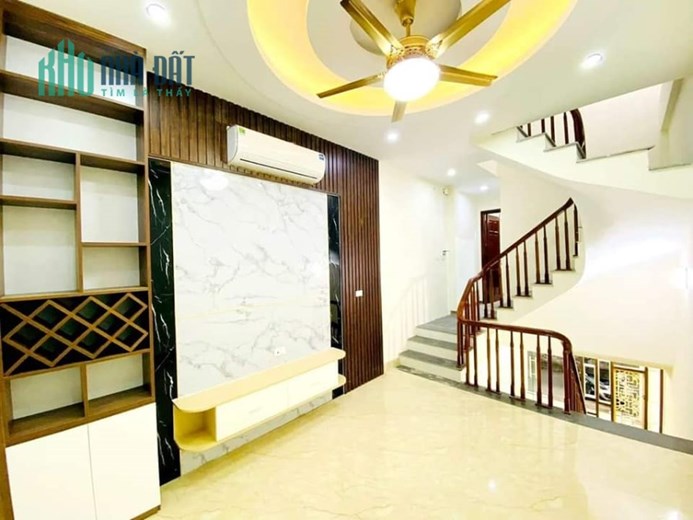 Chủ nhà nhờ bán gấp nhà mới phố Tô Hiệu chỉ 4 tỉ