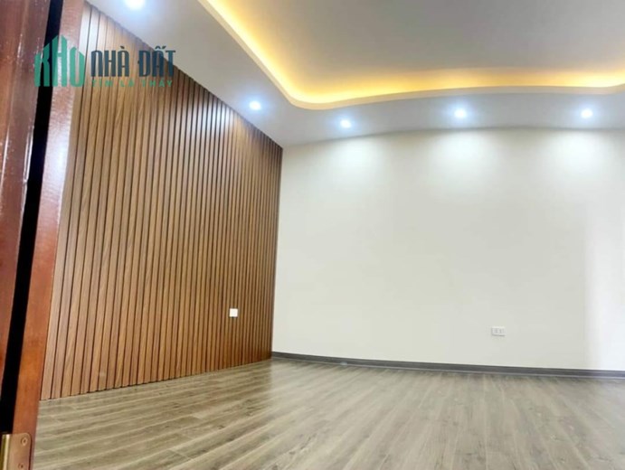 Chủ nhà nhờ bán gấp nhà mới phố Tô Hiệu chỉ 4 tỉ