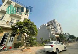 Bán nhà Lô Đất Mặt tiền đường Lê Đình Lý, Quận Hải Châu, DT 85 m2, Gần Sân bay Đà Nẵng. Đường 10m5.