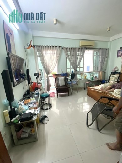 Xe tải đầu cổng nhà 4 tầng cứng cáp 5PN ngang 5 chỉ nhỉnh 6 tỷ