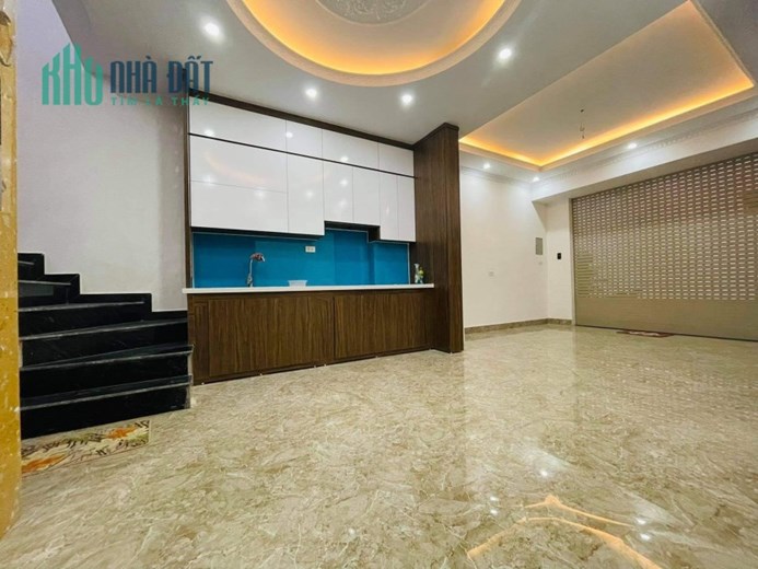 HXH- CÁCH MẶT TIỀN ĐƯỜNG 20M - GIÁP QUẬN 11