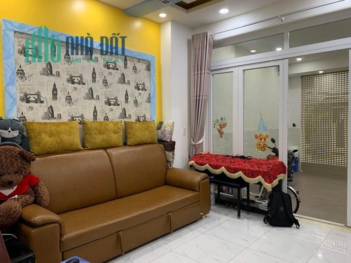 Bán Nhà MT Kinh Doanh HXH tránh, Đường Số 1, 70m2, 3 tầng, Giá 9.5 Tỷ, Bình Thuận Quận 7