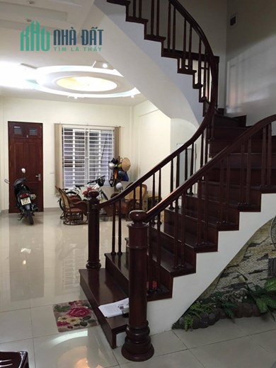 Bán đất phân lô ngõ 97 Văn Cao, Phường Liễu Giai, Ba Đình dt 50 m2 x 4 t đẹp giá 7,2 tỷ