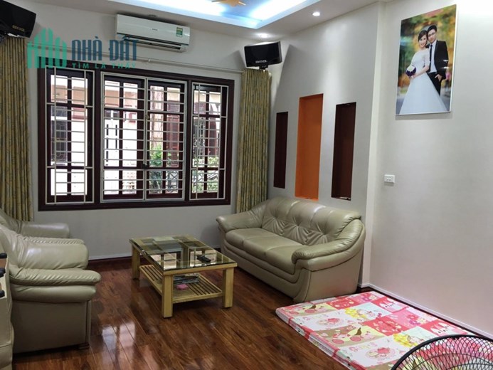 Bán đất phân lô ngõ 97 Văn Cao, Phường Liễu Giai, Ba Đình dt 50 m2 x 4 t đẹp giá 7,2 tỷ
