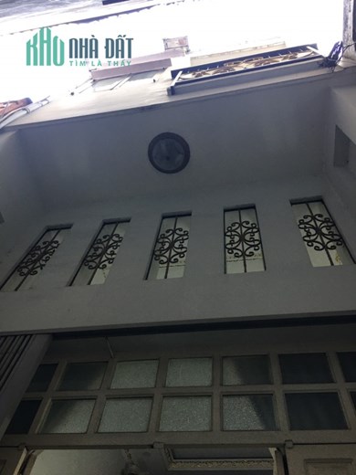 Bán gáp nhà 4 lầu Huỳnh Văn Bánh,Quận Phú Nhuận giá chỉ nhỉnh 5 tỷ.
