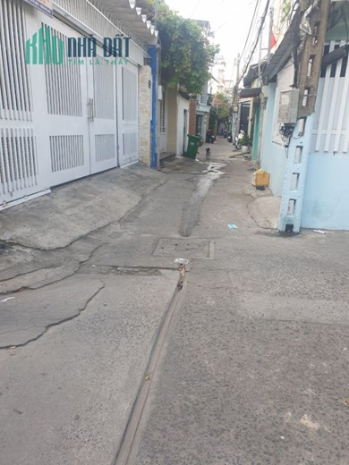 Bán nhà Tân Phú gần Siêu Thị Nhật Lô góc 2 tầng 56m2 nhỉnh 4 tỷ TL