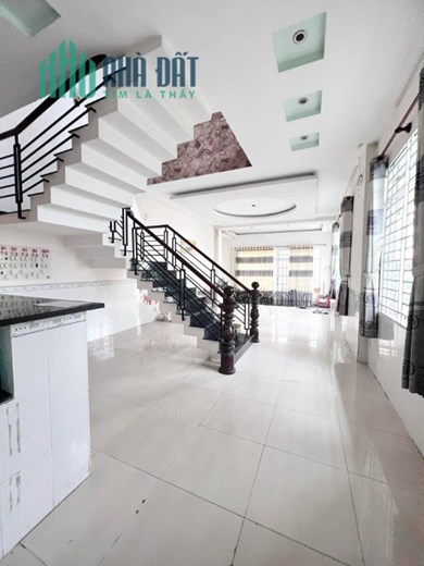 Bán căn biệt thự và 5 căn nhà 3 tầng hẻm xe tải Phạm Thế Hiển P5Q8 530m2 đất