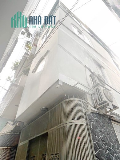 Căn góc 4 tầng sát đường Nguyễn Trãi P3Q5 -  Giá : 5.7 Tỷ