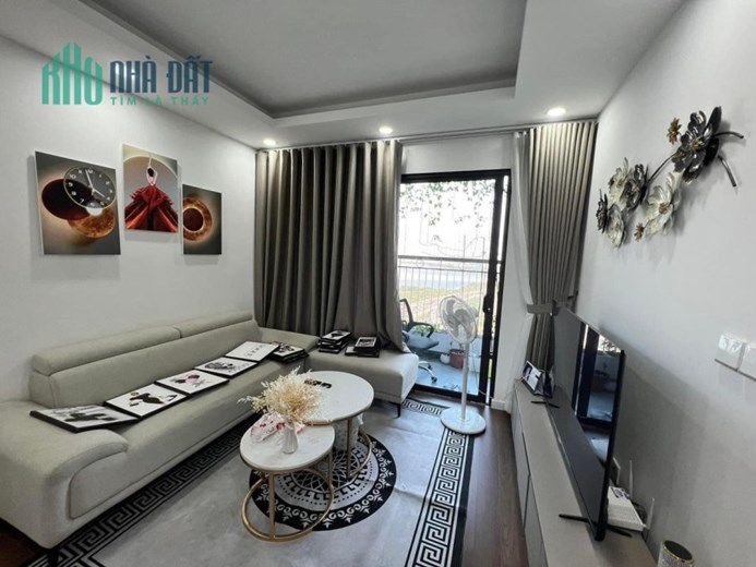 Hoàng Cầu  50m2 nhà mới đẹp thang máy 8 tầng- 3 làn oto-KD- 17 TỶ