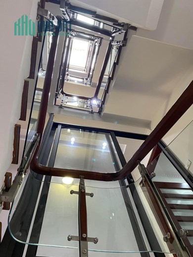 Hoàng Cầu  50m2 nhà mới đẹp thang máy 8 tầng- 3 làn oto-KD- 17 TỶ