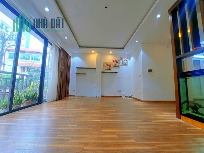 BÁN NHÀ ĐẸP PHÂN LÔ TÔN ĐỨC THẮNG 42M2 X 5 TẦNG, 3 BƯỚC CHÂN RA NGÃ 6 Ô CHỢ DỪA, 5.7 tỷ LH