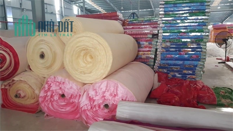 Cty SX nhựa, Bến Cát BD, bán toàn bộ máy móc và cổ phần cty, đất đẹp đóng thuế 1 lần