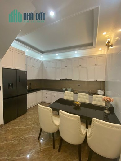 Hạ chào 3 tỷ biệt thự  Tây Linh Đàm  210 m2 sổ đỏ mặt tiền 10m giá rẻ 21 tỷ