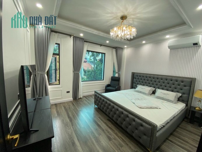 Hạ chào 3 tỷ biệt thự  Tây Linh Đàm  210 m2 sổ đỏ mặt tiền 10m giá rẻ 21 tỷ