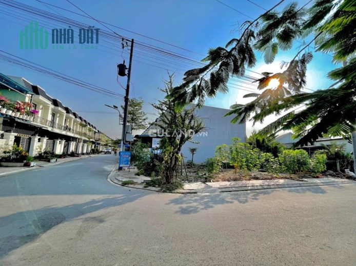 GIẢM MẠNH 100TRIỆU,LÔ GÓC 2MẶT TIỀN HƯỚNG ĐÔNG NAM,ĐÃ CÓ SỔ HỒNG
