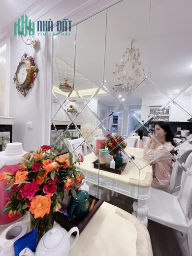 💥 Chỉ 3.15 Tỷ, Căn góc Chung cư 137 Nguyễn Ngọc Vũ, Như KS 80m2 2N + 2WC, SĐCC 💥