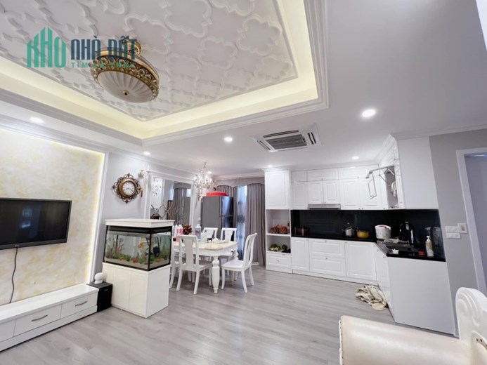 💥 Chỉ 3.15 Tỷ, Căn góc Chung cư 137 Nguyễn Ngọc Vũ, Như KS 80m2 2N + 2WC, SĐCC 💥