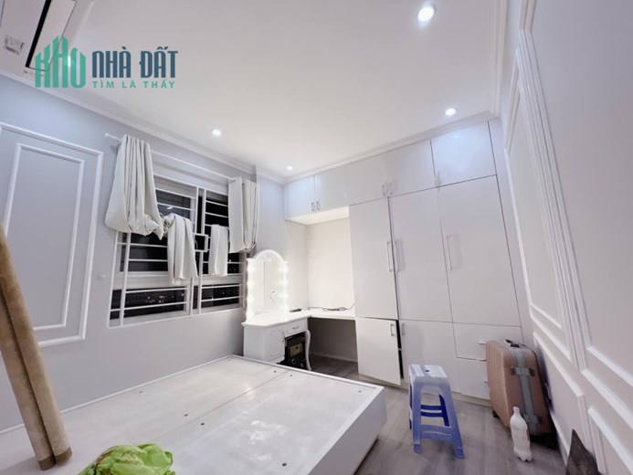 💥 Chỉ 3.15 Tỷ, Căn góc Chung cư 137 Nguyễn Ngọc Vũ, Như KS 80m2 2N + 2WC, SĐCC 💥