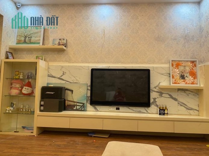NHÀ ĐẸP TRUNG TÂM HAI BÀ - PHÂN LÔ -Ô TÔ - NGÕ THÔNG - KINH DOANH VĂN PHÒNG - DÂN TRÍ CAO - Ở
