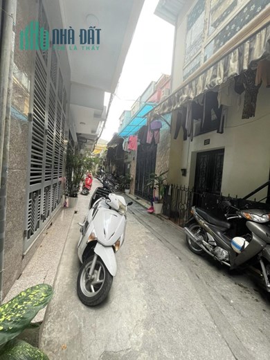 CHỈ 1.25 TỶ CÓ NGAY NHÀ PHỐ NGỌC LÂM, DT30M.