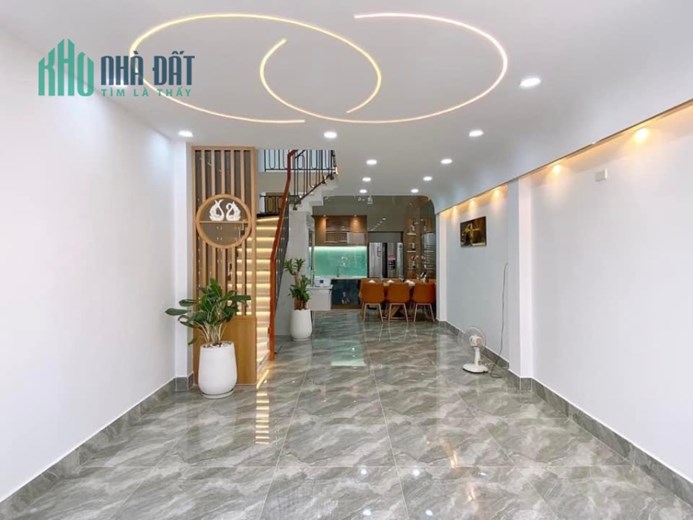 Bán gấp siêu phẩm 417/50 lê văn thọ p9 gò vấp
Hẻm 6m 1 trục thông xe hơi thoải mái
Diện tích ngang