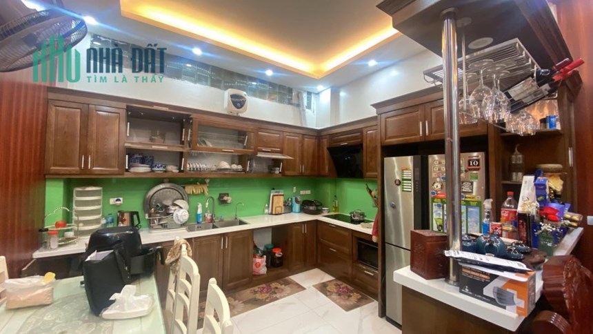 BÁN NHÀ 4 TẦNG VẠN PHÚC 2 MẶT THOÁNG, Ô TÔ ĐỖ CỬA, DT 52M GIÁ 7.5 TỶ.