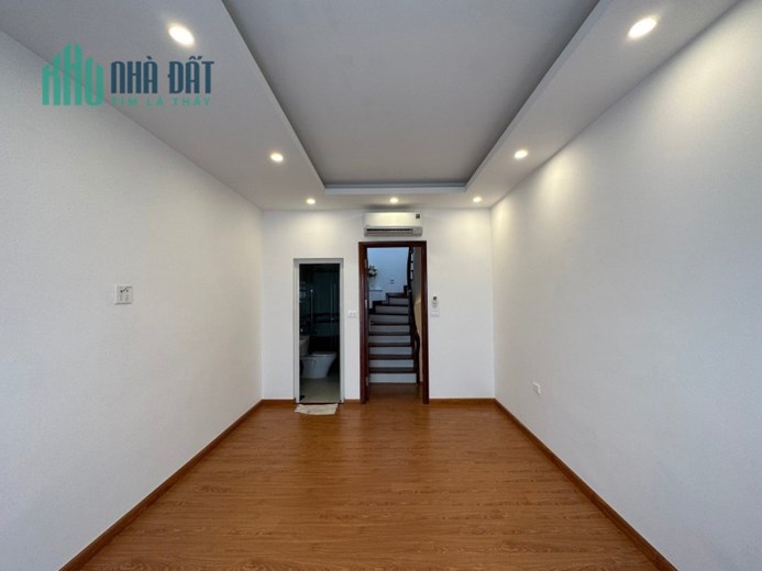 SIÊU PHẨM 35M² MỄ TRÌ, Ô TÔ TRÁNH, 5 TẦNG, 5.05 TỶ.