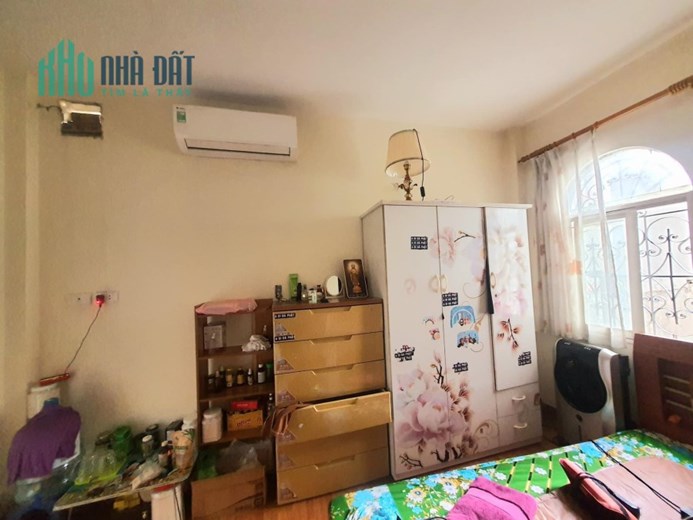 BÁN NHÀ ĐẶNG VĂN NGỮ, ĐỐNG ĐA, Ô TÔ, 43M2 7T MT4.5M, GIÁ 7.8 TỶ