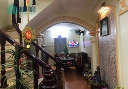 Cho thuê nhà nguyên căn Vũ Xuân Thiều, Sài Đồng, Long Biên. 45m2 *  4 tầng * full nội thất