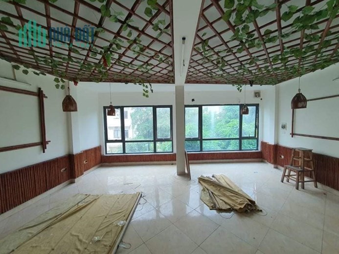 NHÀ PHỐ TRUNG KÍNH CẦU GIẤY, Phân lô vỉa hè rộng, Ô tô tránh 50m2, 5 tầng đẹp, chắc chắn 12 tỷ