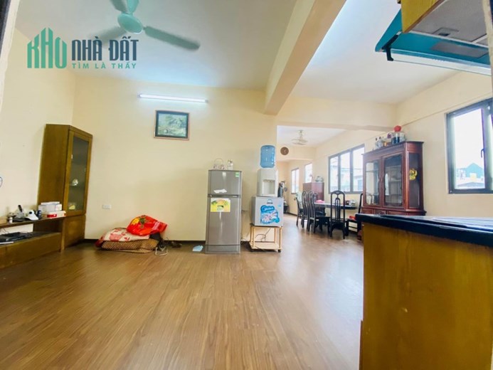 BÁN NHÀ NGÕ PHỐ BẠCH MAI HAI BÀ TRƯNG. VỈA HÈ Ô TÔ TRÁNH.GIÁ NHỈNH 200TR/M2